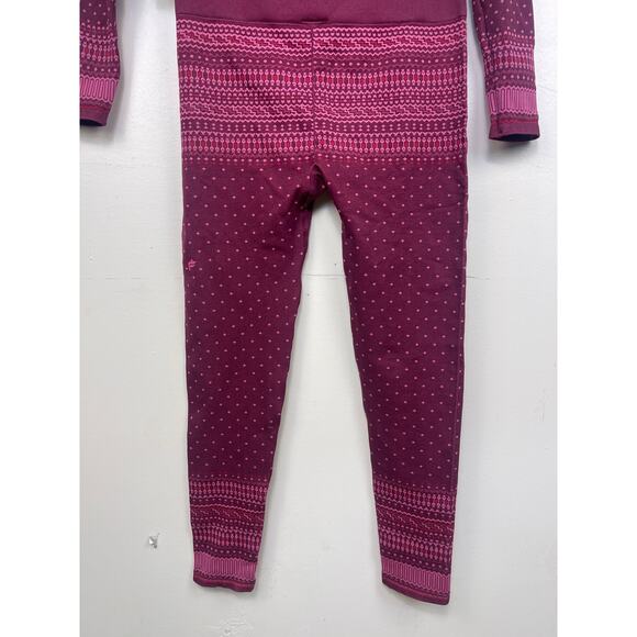 Fabletics Holly Seamless Long Sleeve Top and High Waisted Fair Isle Leggings Set - Picture 14 of 14